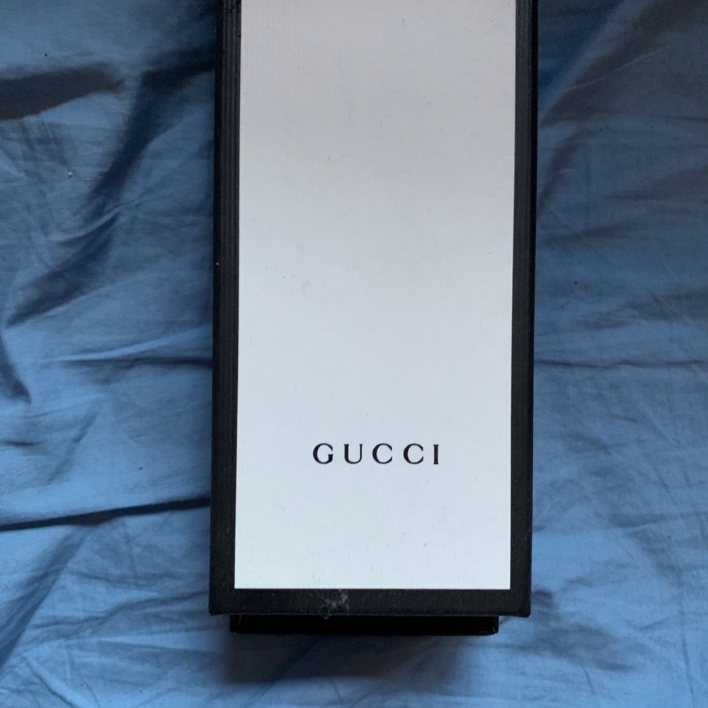 Gucci Ribbon Necktie - Picture 5 of 5